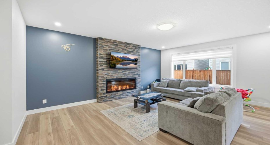 228 Carringham Road, Calgary, Alberta T3J 1V4, 3 Bedrooms Bedrooms, ,3 BathroomsBathrooms,Residential,For Sale,Carringham,A2285875
