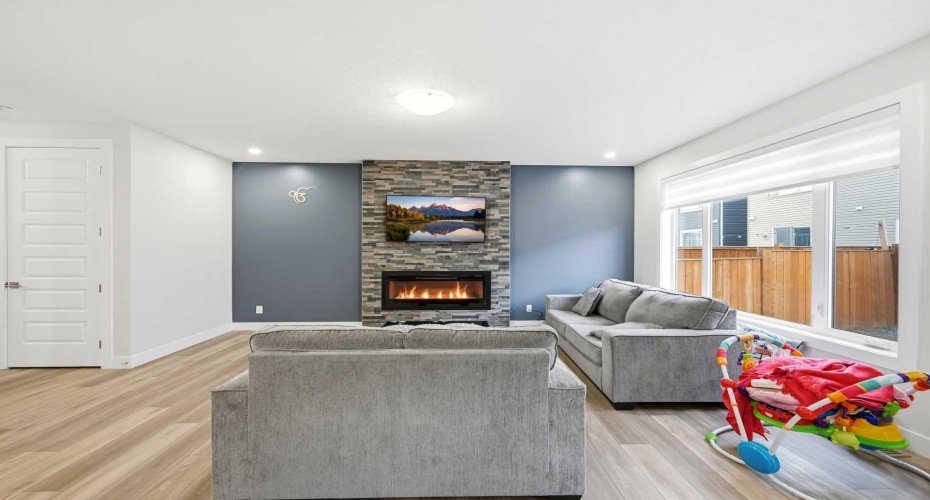 228 Carringham Road, Calgary, Alberta T3J 1V4, 3 Bedrooms Bedrooms, ,3 BathroomsBathrooms,Residential,For Sale,Carringham,A2285875