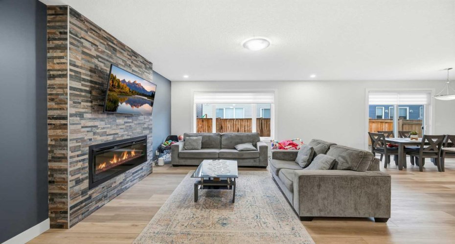 228 Carringham Road, Calgary, Alberta T3J 1V4, 3 Bedrooms Bedrooms, ,3 BathroomsBathrooms,Residential,For Sale,Carringham,A2285875