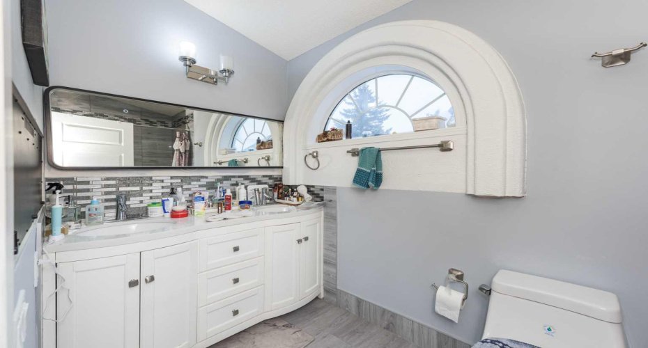 3810 Catalina Boulevard, Calgary, Alberta T1Y6Y3, 5 Bedrooms Bedrooms, ,5 BathroomsBathrooms,Residential,For Sale,Catalina,A2286747