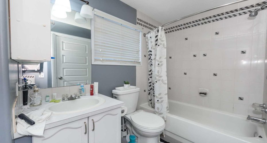 3810 Catalina Boulevard, Calgary, Alberta T1Y6Y3, 5 Bedrooms Bedrooms, ,5 BathroomsBathrooms,Residential,For Sale,Catalina,A2286747