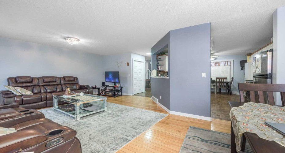 3810 Catalina Boulevard, Calgary, Alberta T1Y6Y3, 5 Bedrooms Bedrooms, ,5 BathroomsBathrooms,Residential,For Sale,Catalina,A2286747