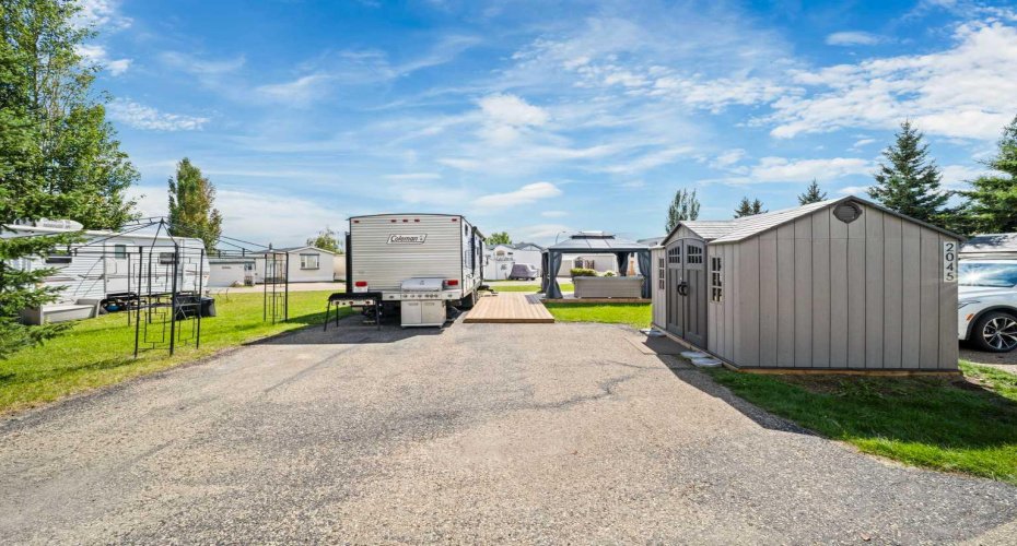 25054 South Pine Lake Road, Rural Red Deer County, Alberta T0M 1R0, ,Land,For Sale,South Pine Lake,A2287754