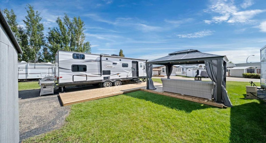 25054 South Pine Lake Road, Rural Red Deer County, Alberta T0M 1R0, ,Land,For Sale,South Pine Lake,A2287754