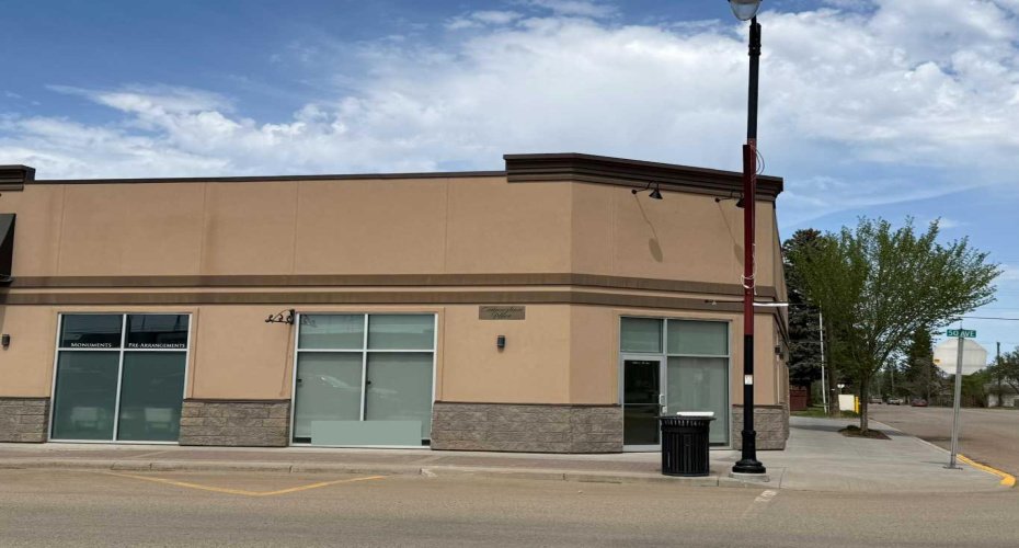 4902 50 Avenue, Vermilion, Alberta T9X 1A4, ,Commercial,For Lease,Cunningham Place,50,A2287845