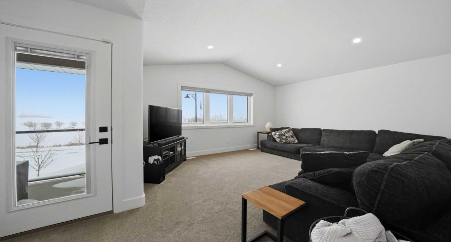 244 Emerald Drive, Red Deer, Alberta T4E 1A6, 3 Bedrooms Bedrooms, ,3 BathroomsBathrooms,Residential,For Sale,Emerald,A2287943