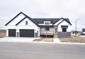 6017 13 Street, Lloydminster, Alberta T9V 3V5, 3 Bedrooms Bedrooms, ,2 BathroomsBathrooms,Residential,For Sale,13,A2288356 6017 13 Street, Lloydminster, Alberta T9V 3V5, 3 Bedrooms Bedrooms, ,2 BathroomsBathrooms,Residential,For Sale,13,A2288356