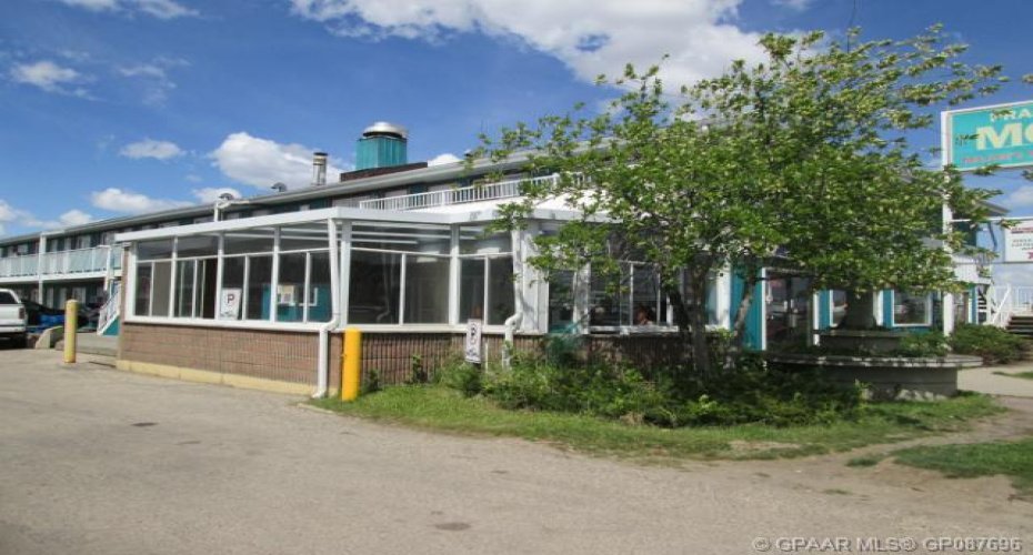12002 & 12010 100 Street, Grande Prairie, Alberta T8V 4H5, ,Commercial,For Sale,Prairie Haven Motel,100,A2288365