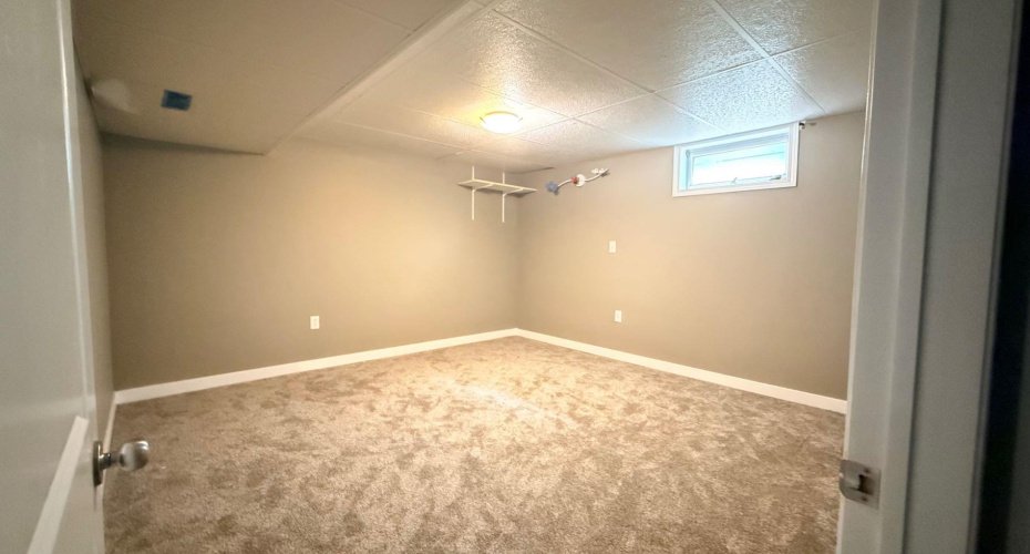 511 Main Street, Maidstone, Saskatchewan S0M 1M0, 6 Bedrooms Bedrooms, ,2 BathroomsBathrooms,Residential,For Sale,Main,A2288388