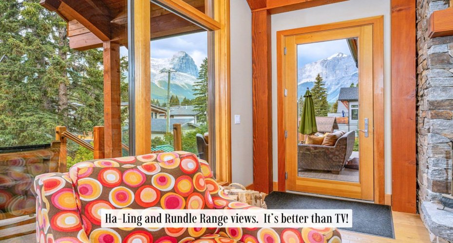 517 4th Street, Canmore, Alberta T1W 2E7, 5 Bedrooms Bedrooms, ,5 BathroomsBathrooms,Residential,For Sale,4th,A2287053
