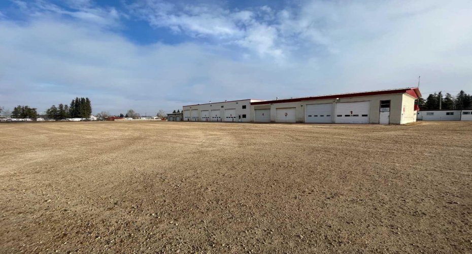 3624 36 Avenue, Whitecourt, Alberta T7S 1N8, ,Commercial,For Lease,36,A2287311