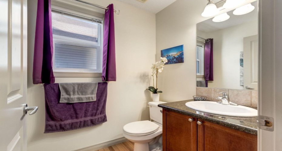 515 Crystal Green Mews, Okotoks, Alberta T1S 2K6, 4 Bedrooms Bedrooms, ,4 BathroomsBathrooms,Residential,For Sale,Crystal Green,A2287663