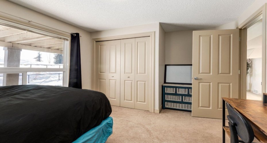 515 Crystal Green Mews, Okotoks, Alberta T1S 2K6, 4 Bedrooms Bedrooms, ,4 BathroomsBathrooms,Residential,For Sale,Crystal Green,A2287663