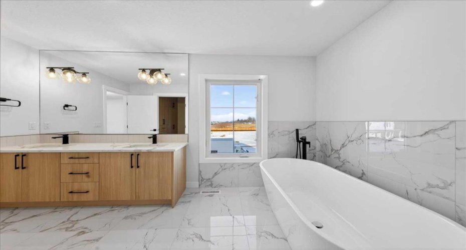 Primary Ensuite.