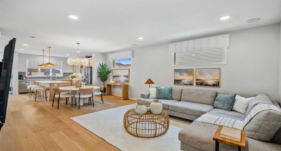 545 Bridgeport Street, Chestermere, Alberta T1X 3E1, 3 Bedrooms Bedrooms, ,3 BathroomsBathrooms,Residential,For Sale,Bridgeport,A2285499