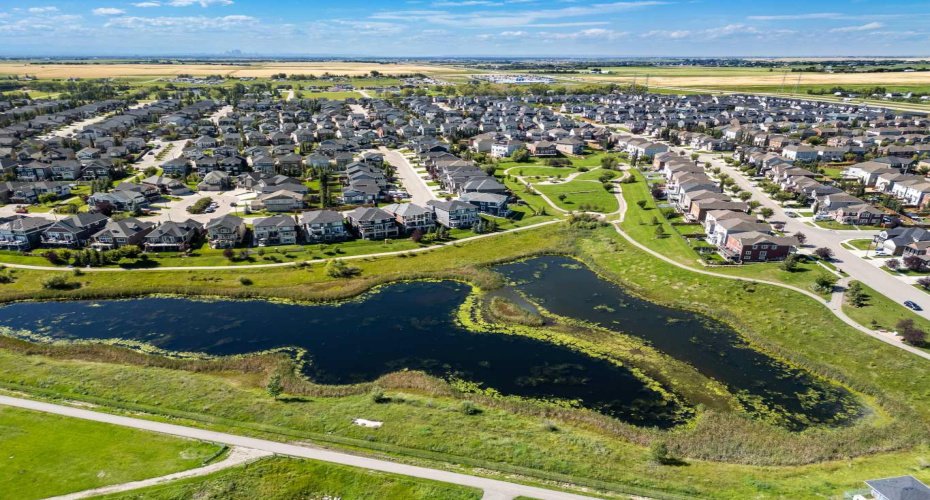 545 Bridgeport Street, Chestermere, Alberta T1X 3E1, 3 Bedrooms Bedrooms, ,3 BathroomsBathrooms,Residential,For Sale,Bridgeport,A2285499