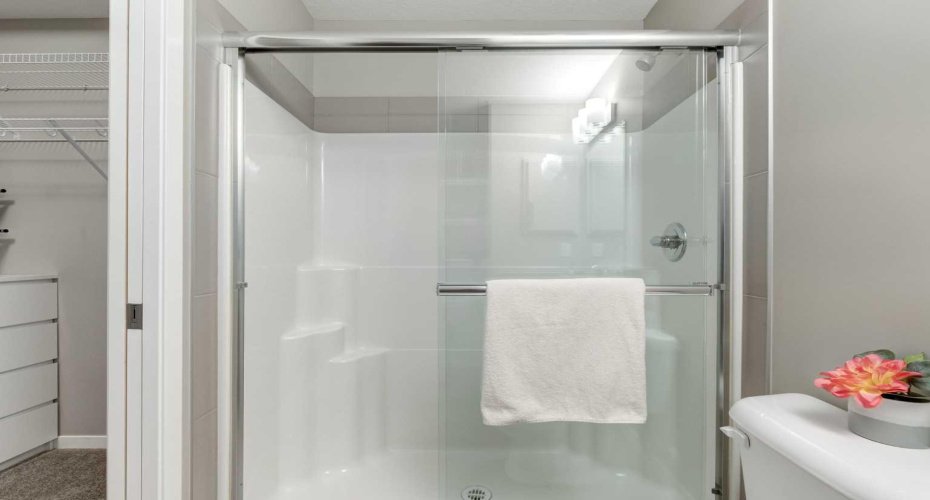 30 MAHOGANY Mews, Calgary, Alberta T3M 3H4, 2 Bedrooms Bedrooms, ,2 BathroomsBathrooms,Residential,For Sale,MAHOGANY,A2287297