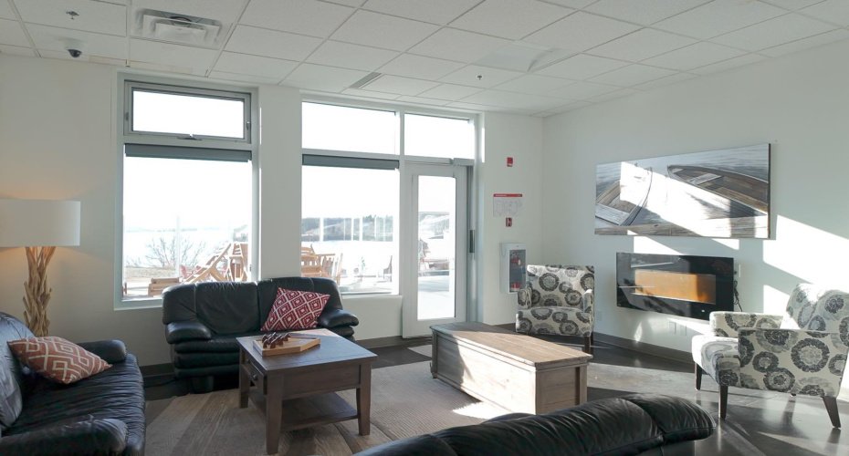 Clubhouse lounge