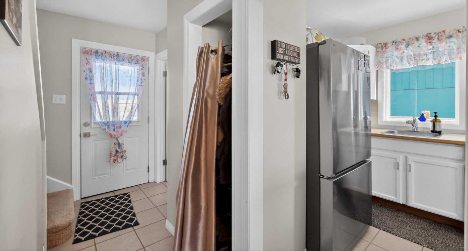 11 Mountain Vista Drive, Hill Spring, Alberta T0K 1E0, 3 Bedrooms Bedrooms, ,1 BathroomBathrooms,Residential,For Sale,Mountain Vista,A2287977