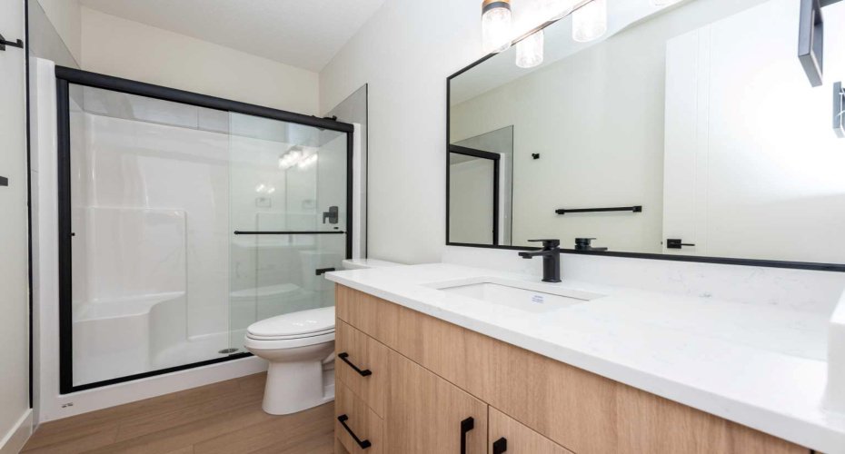 101 Waterford Passage, Chestermere, Alberta T1X 3B4, 5 Bedrooms Bedrooms, ,4 BathroomsBathrooms,Residential,For Sale,Waterford,A2276972