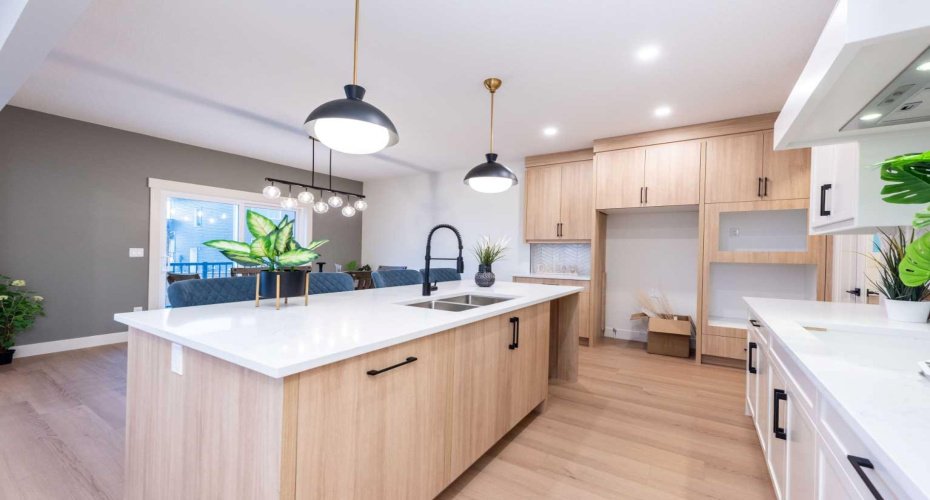 101 Waterford Passage, Chestermere, Alberta T1X 3B4, 5 Bedrooms Bedrooms, ,4 BathroomsBathrooms,Residential,For Sale,Waterford,A2276972