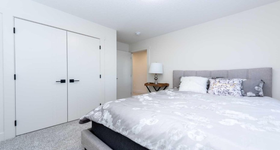 101 Waterford Passage, Chestermere, Alberta T1X 3B4, 5 Bedrooms Bedrooms, ,4 BathroomsBathrooms,Residential,For Sale,Waterford,A2276972