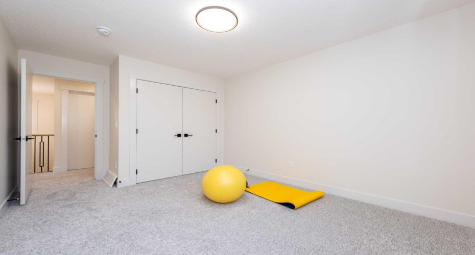 101 Waterford Passage, Chestermere, Alberta T1X 3B4, 5 Bedrooms Bedrooms, ,4 BathroomsBathrooms,Residential,For Sale,Waterford,A2276972