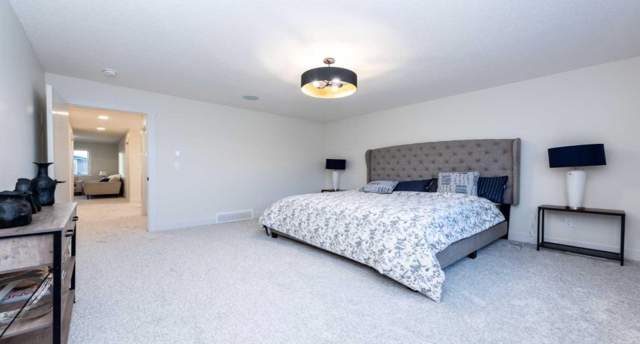 101 Waterford Passage, Chestermere, Alberta T1X 3B4, 5 Bedrooms Bedrooms, ,4 BathroomsBathrooms,Residential,For Sale,Waterford,A2276972