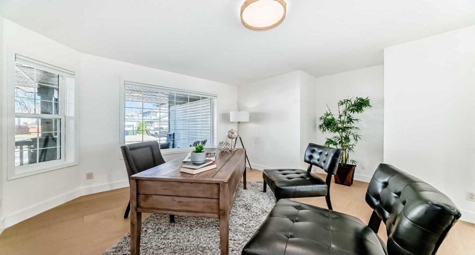 161 West Creek Pond, Chestermere, Alberta T1X 1H4, 3 Bedrooms Bedrooms, ,3 BathroomsBathrooms,Residential,For Sale,West Creek Pond,A2288835