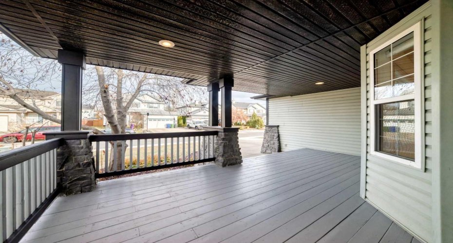 161 West Creek Pond, Chestermere, Alberta T1X 1H4, 3 Bedrooms Bedrooms, ,3 BathroomsBathrooms,Residential,For Sale,West Creek Pond,A2288835