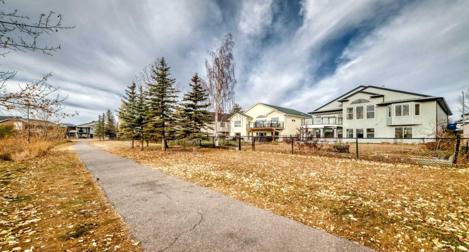 161 West Creek Pond, Chestermere, Alberta T1X 1H4, 3 Bedrooms Bedrooms, ,3 BathroomsBathrooms,Residential,For Sale,West Creek Pond,A2288835