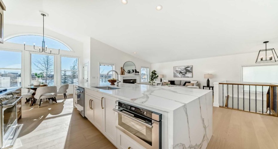 161 West Creek Pond, Chestermere, Alberta T1X 1H4, 3 Bedrooms Bedrooms, ,3 BathroomsBathrooms,Residential,For Sale,West Creek Pond,A2288835