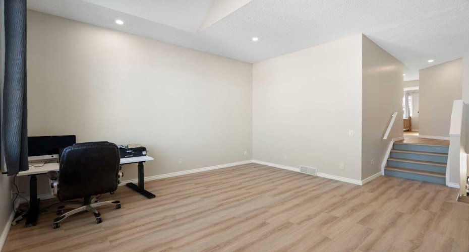 165 Harvest Park Circle, Calgary, Alberta T3K 4V3, 4 Bedrooms Bedrooms, ,4 BathroomsBathrooms,Residential,For Sale,Harvest Park,A2288251