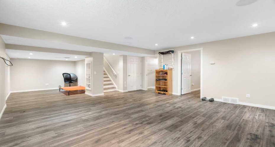 165 Harvest Park Circle, Calgary, Alberta T3K 4V3, 4 Bedrooms Bedrooms, ,4 BathroomsBathrooms,Residential,For Sale,Harvest Park,A2288251