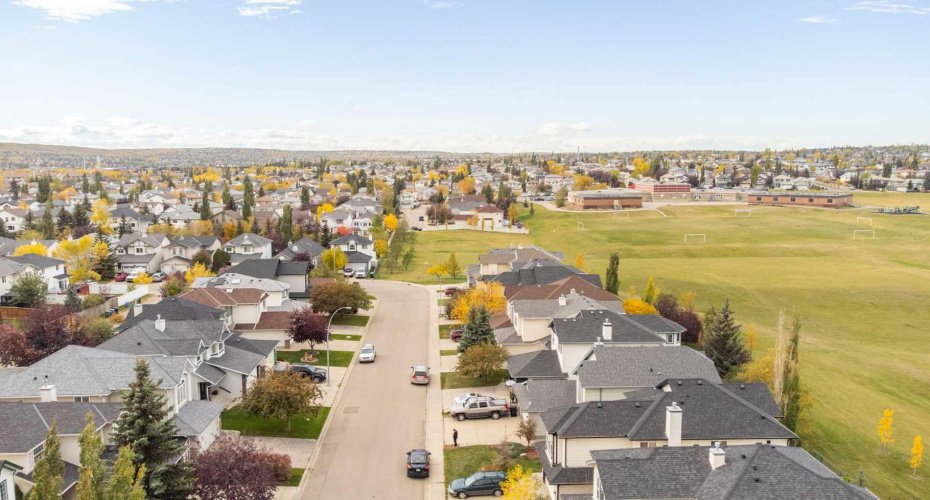 165 Harvest Park Circle, Calgary, Alberta T3K 4V3, 4 Bedrooms Bedrooms, ,4 BathroomsBathrooms,Residential,For Sale,Harvest Park,A2288251
