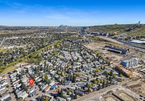 3223 83 Street, Calgary, Alberta T3B 5P2, 3 Bedrooms Bedrooms, ,2 BathroomsBathrooms,Mobile,For Sale,83,A2288461