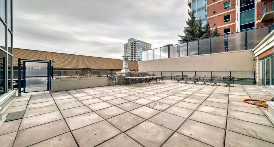 Amenity patio