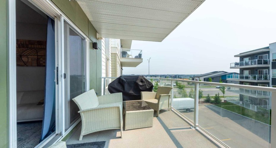 220 Seton Grove, Calgary, Alberta T3M 3T1, 2 Bedrooms Bedrooms, ,2 BathroomsBathrooms,Residential,For Sale,Seton,A2289000