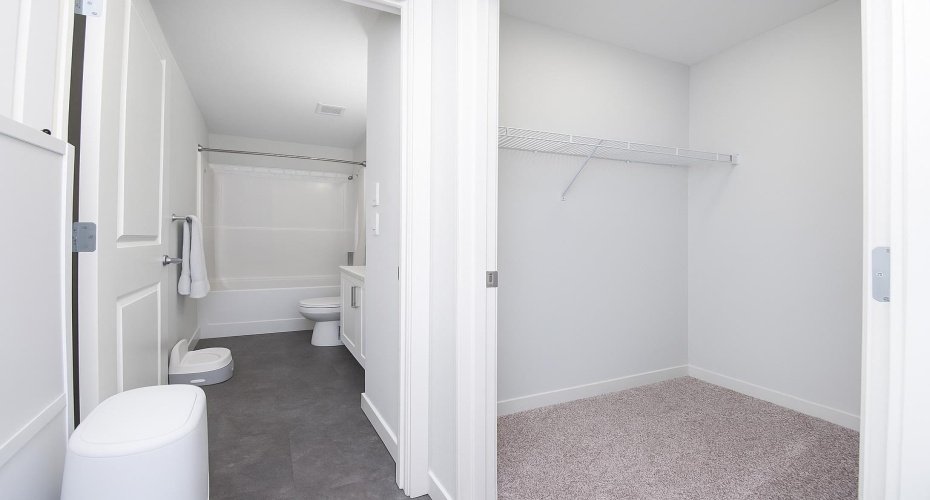 220 Seton Grove, Calgary, Alberta T3M 3T1, 2 Bedrooms Bedrooms, ,2 BathroomsBathrooms,Residential,For Sale,Seton,A2289000