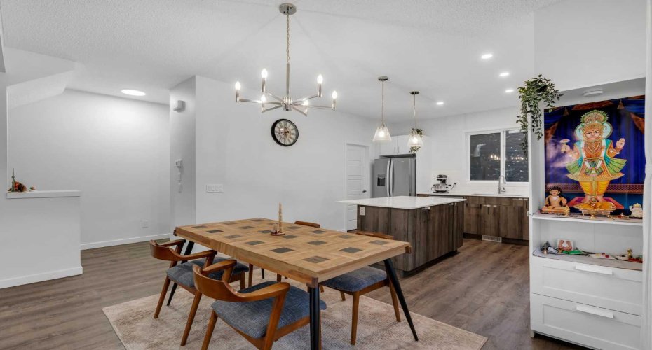 28 Redstone Boulevard, Calgary, Alberta T3N 2G4, 3 Bedrooms Bedrooms, ,3 BathroomsBathrooms,Residential,For Sale,Redstone,A2280963