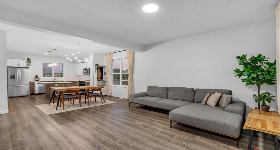 28 Redstone Boulevard, Calgary, Alberta T3N 2G4, 3 Bedrooms Bedrooms, ,3 BathroomsBathrooms,Residential,For Sale,Redstone,A2280963