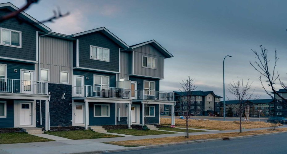 28 Redstone Boulevard, Calgary, Alberta T3N 2G4, 3 Bedrooms Bedrooms, ,3 BathroomsBathrooms,Residential,For Sale,Redstone,A2280963