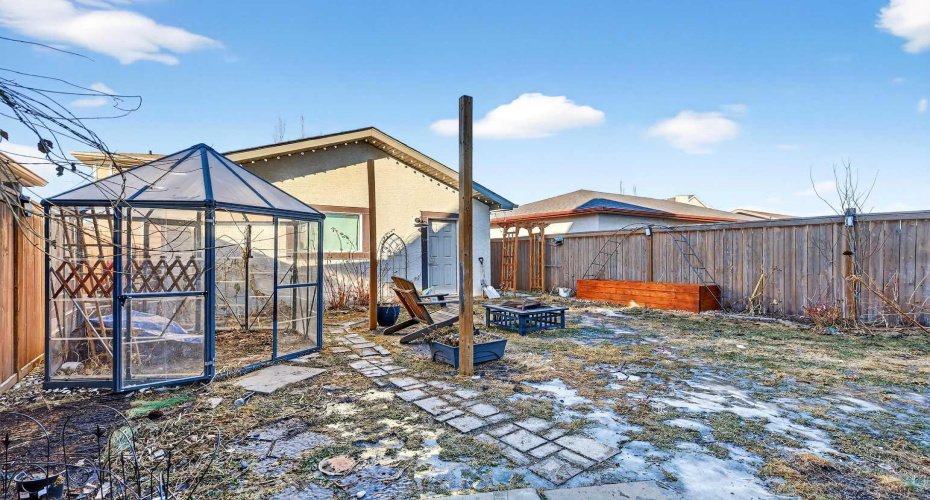 345 Mahogany Boulevard, Calgary, Alberta T3M 1V1, 4 Bedrooms Bedrooms, ,4 BathroomsBathrooms,Residential,For Sale,Mahogany,A2284350