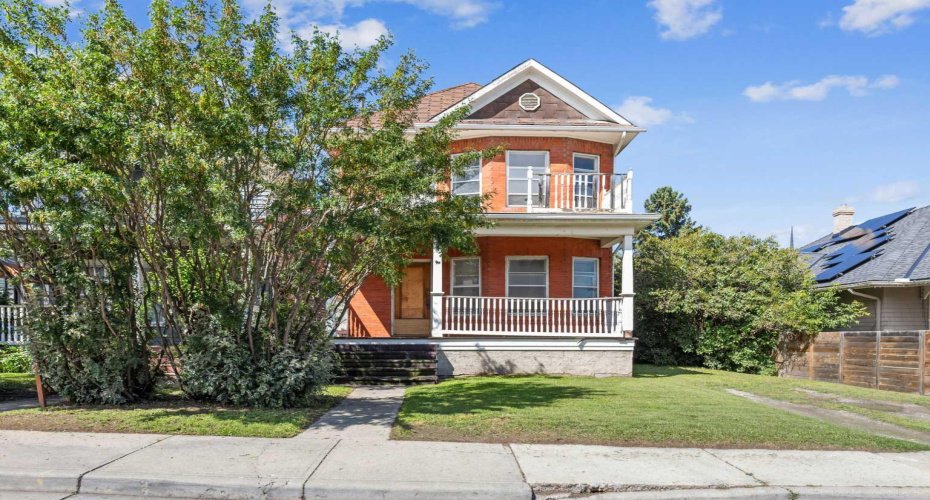 1823 18A Street, Calgary, Alberta T2T 4W1, 5 Bedrooms Bedrooms, ,3 BathroomsBathrooms,Residential,For Sale,18A,A2289149