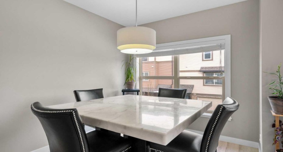 32 Horseshoe Crescent, Cochrane, Alberta T4C2P4, 3 Bedrooms Bedrooms, ,3 BathroomsBathrooms,Residential,For Sale,Horseshoe,A2287191