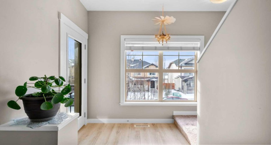 32 Horseshoe Crescent, Cochrane, Alberta T4C2P4, 3 Bedrooms Bedrooms, ,3 BathroomsBathrooms,Residential,For Sale,Horseshoe,A2287191