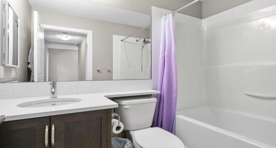 32 Horseshoe Crescent, Cochrane, Alberta T4C2P4, 3 Bedrooms Bedrooms, ,3 BathroomsBathrooms,Residential,For Sale,Horseshoe,A2287191