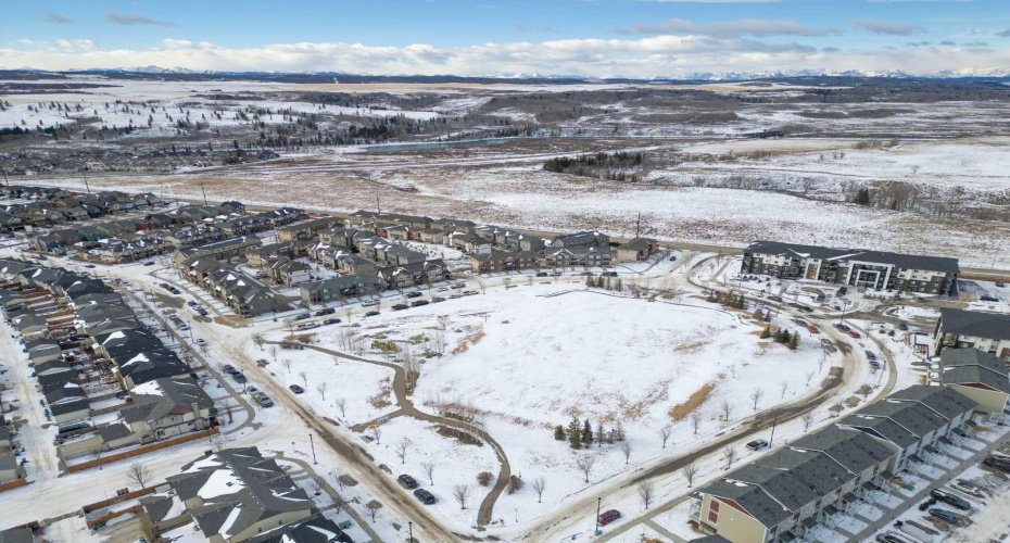 32 Horseshoe Crescent, Cochrane, Alberta T4C2P4, 3 Bedrooms Bedrooms, ,3 BathroomsBathrooms,Residential,For Sale,Horseshoe,A2287191