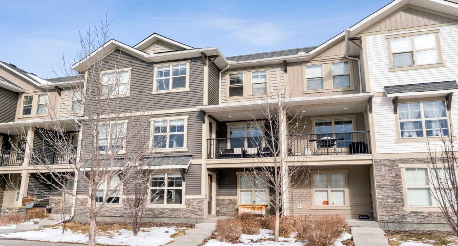 32 Horseshoe Crescent, Cochrane, Alberta T4C2P4, 3 Bedrooms Bedrooms, ,3 BathroomsBathrooms,Residential,For Sale,Horseshoe,A2287191