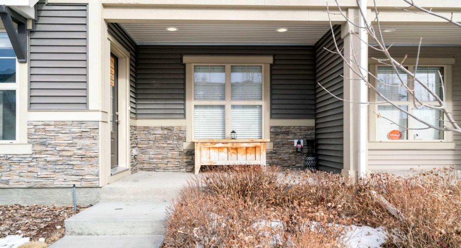 32 Horseshoe Crescent, Cochrane, Alberta T4C2P4, 3 Bedrooms Bedrooms, ,3 BathroomsBathrooms,Residential,For Sale,Horseshoe,A2287191